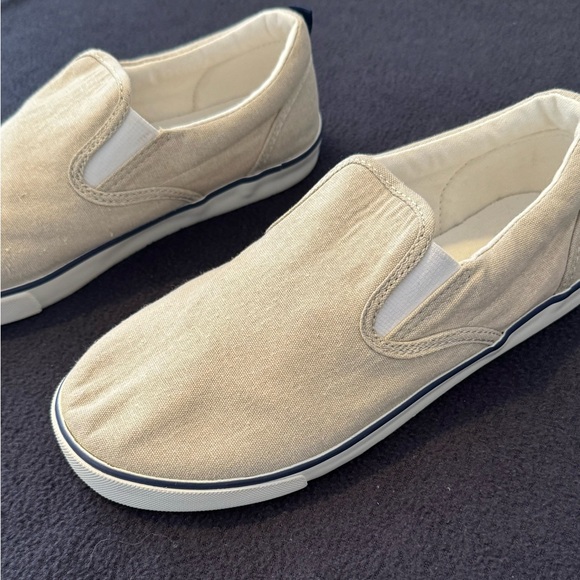 GAP Slip-on Sneakers - Boys Size 4 - Picture 4 of 11
